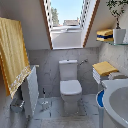 Schicke Jara Mit Saunaoption Hambuhren