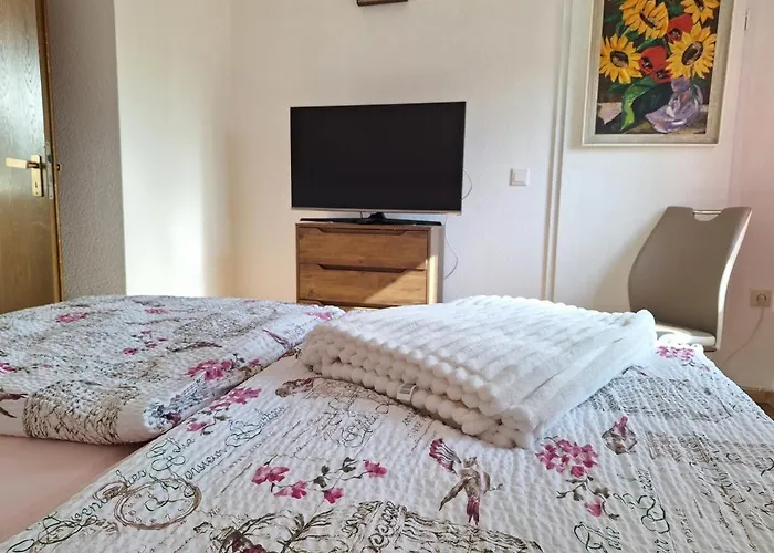 Schicke Jara Mit Saunaoption *